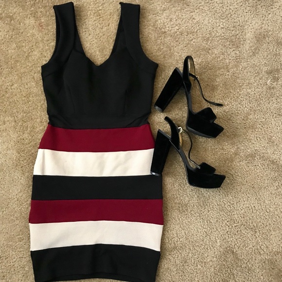 Dresses & Skirts - DRESS